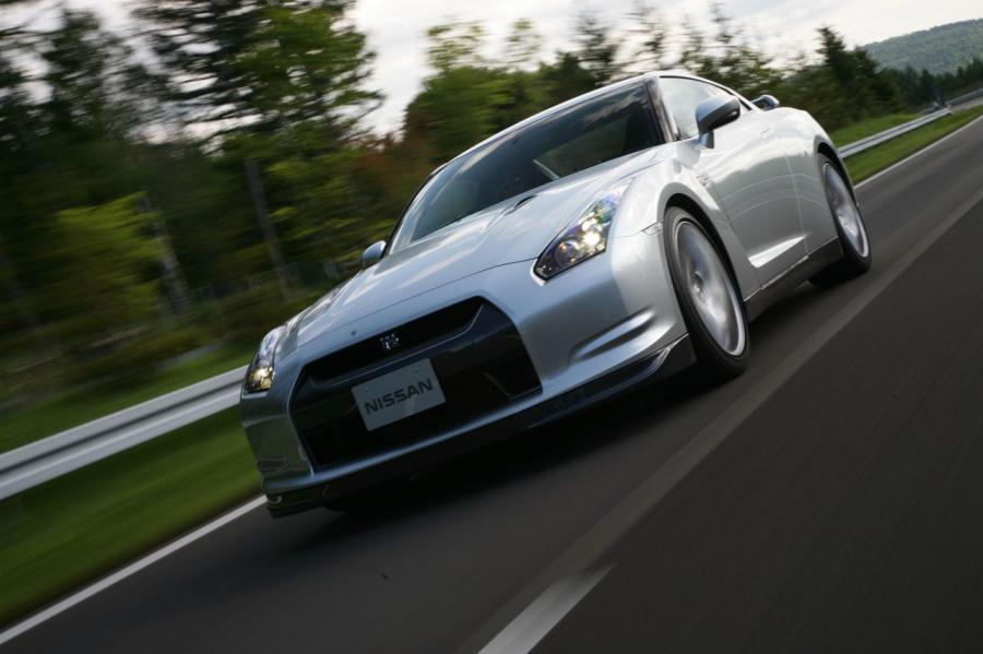  Nissan GT-R 2008 года  (US) (фото 44 из 52)